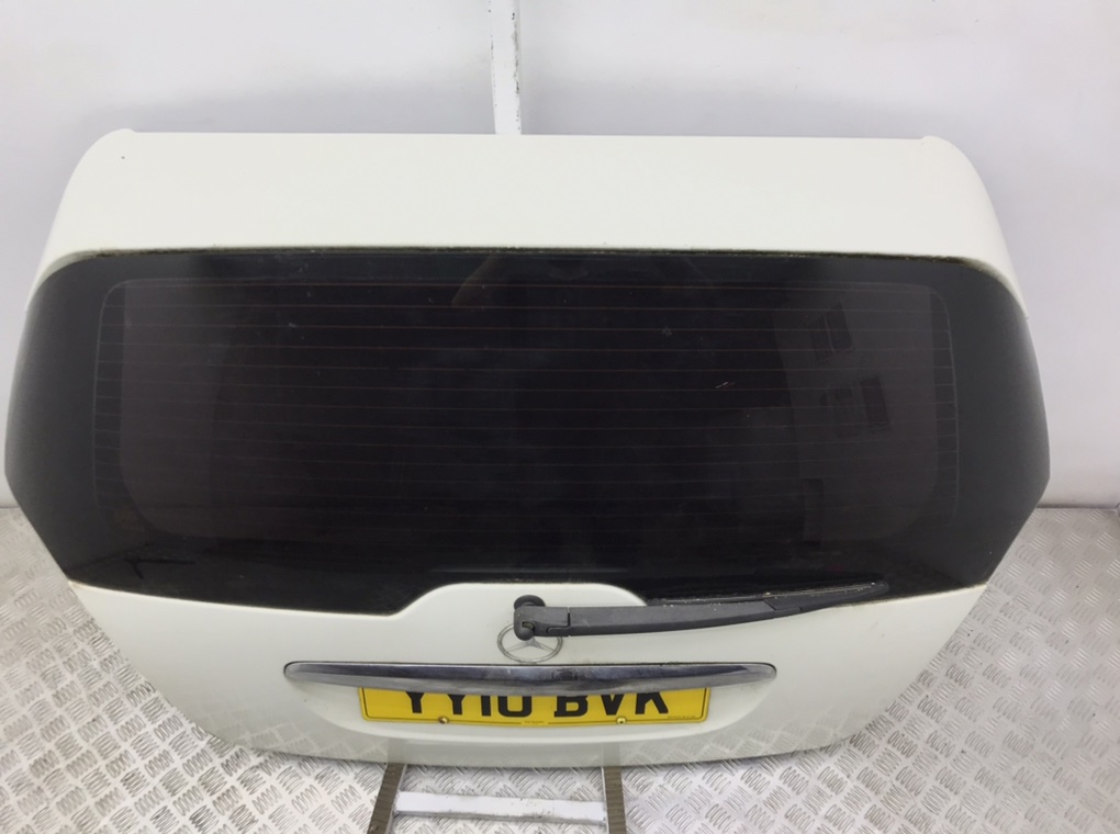 Крышка багажника для Mercedes A W169, 2010 г. 2.0 CDi дизель б/у — фото 2