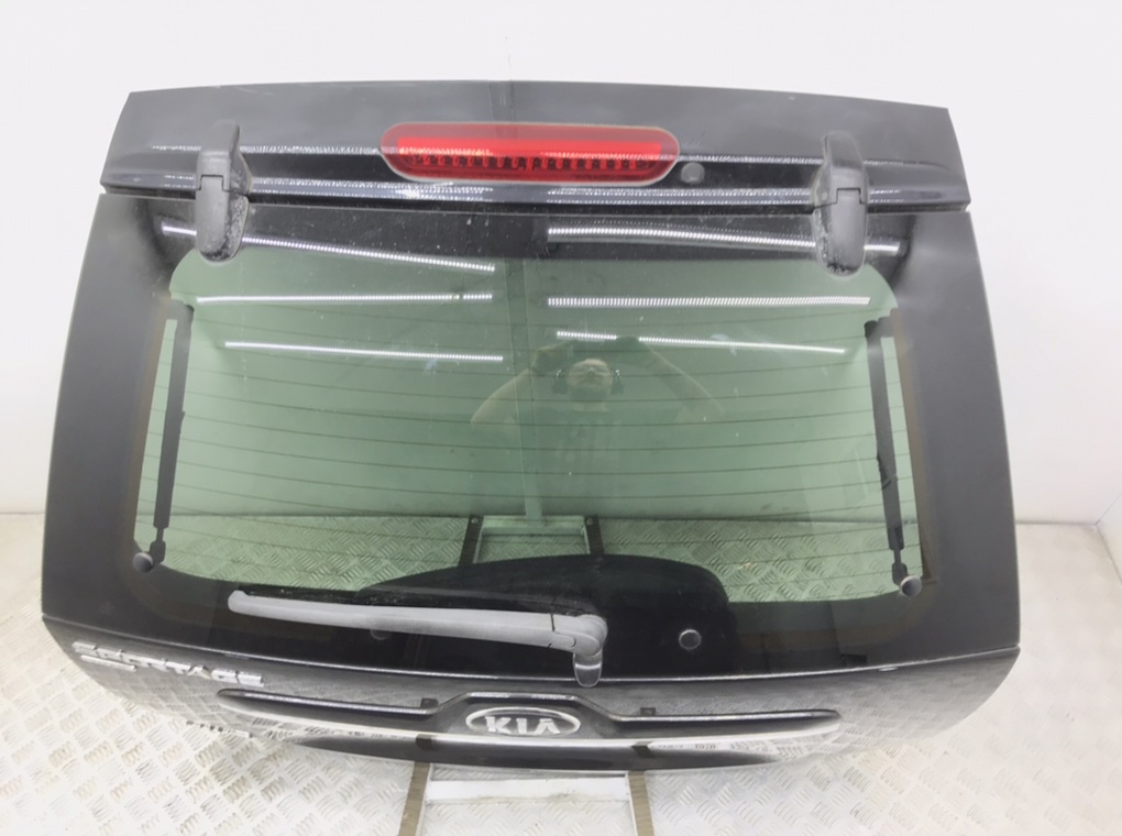 Крышка багажника для Kia Sportage, 2009 г. 2.0 CRDi дизель б/у — фото 2