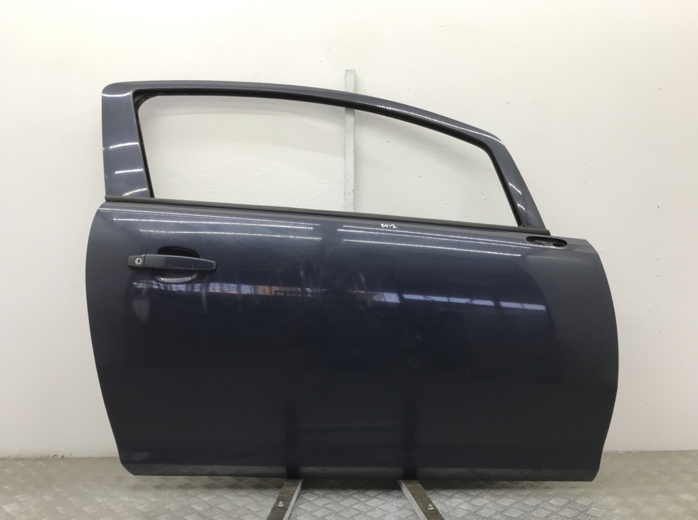 Дверь передняя правая для Opel Corsa, 2010 г. 1.2 i бензин б/у
