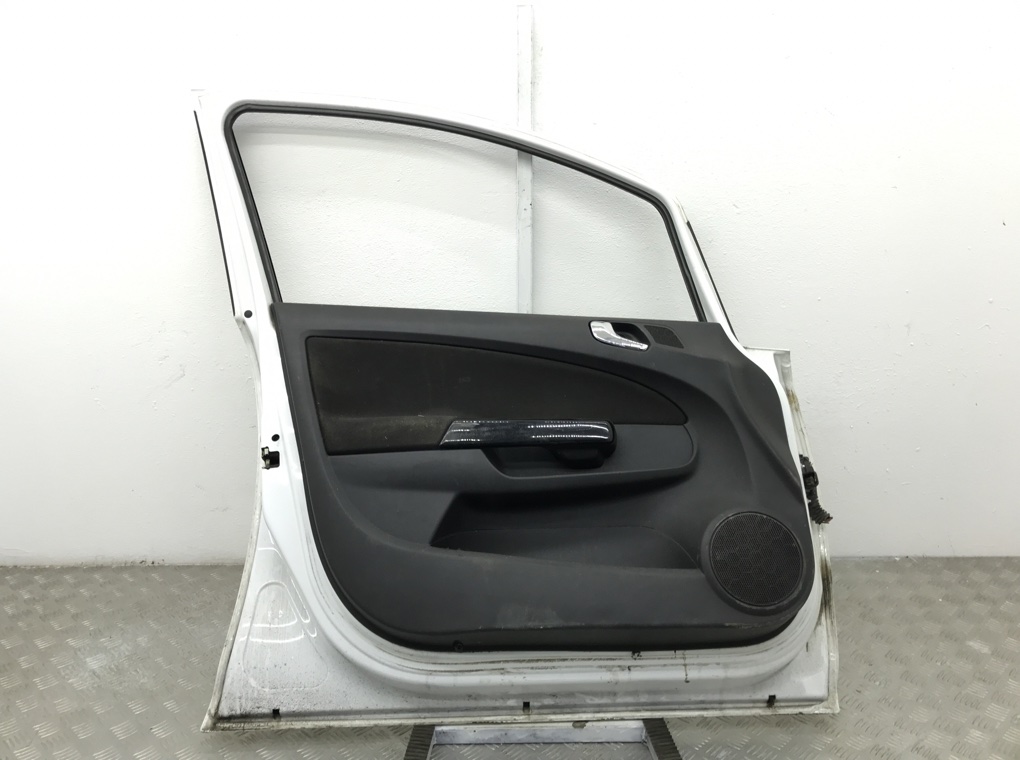 Дверь передняя левая для Opel Corsa, 2012 г. 1.4 i бензин б/у — фото 4