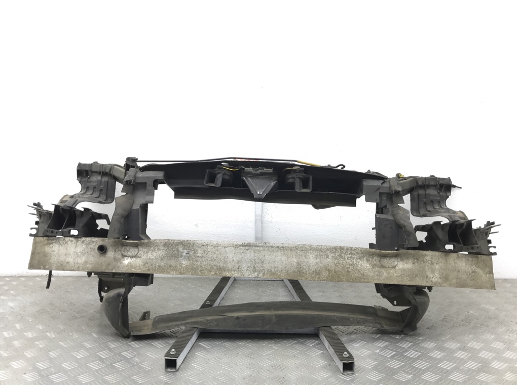 Панель передняя (телевизор) для Mercedes A W169, 2007 г. 2.0 CDi дизель б/у