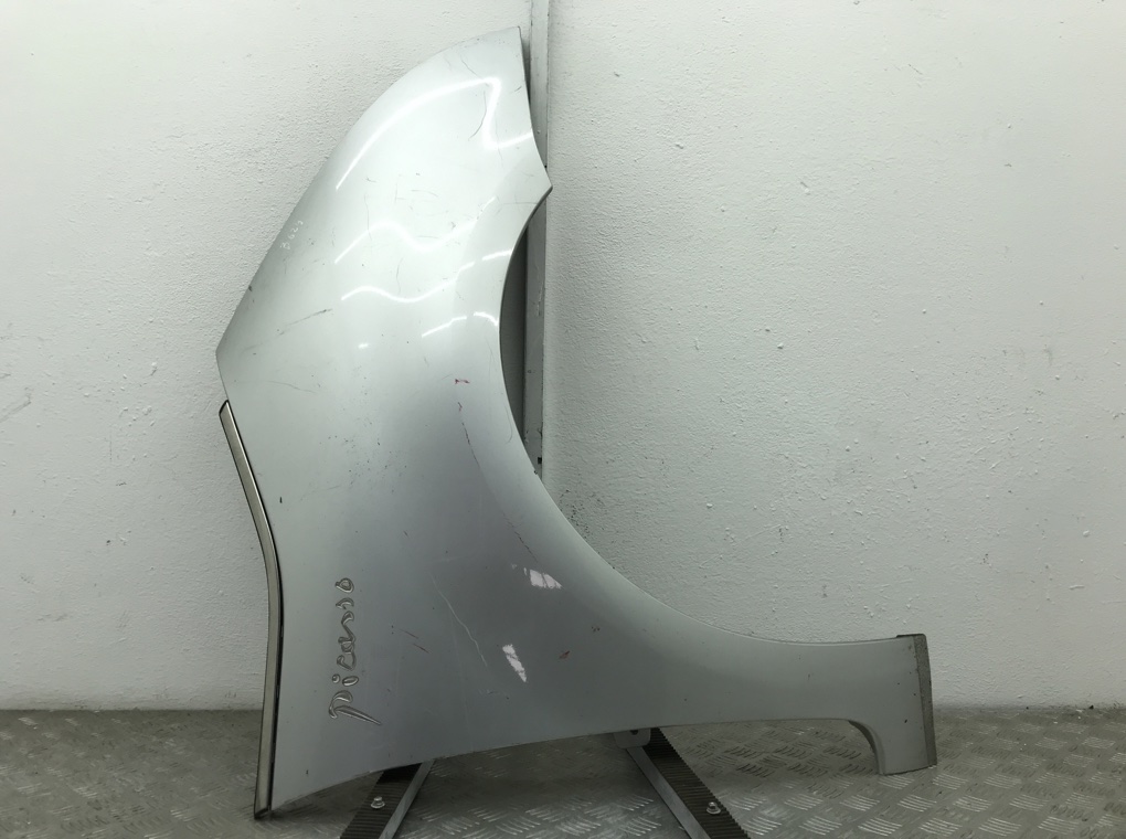 Крыло переднее правое для Citroen C4 Grand Picasso, 2012 г. 1.6 HDi дизель б/у