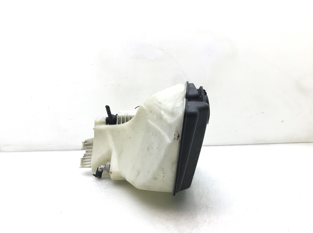 Бачок омывателя для BMW 3 E46, 2002 г. 2.5 i бензин б/у — фото 4