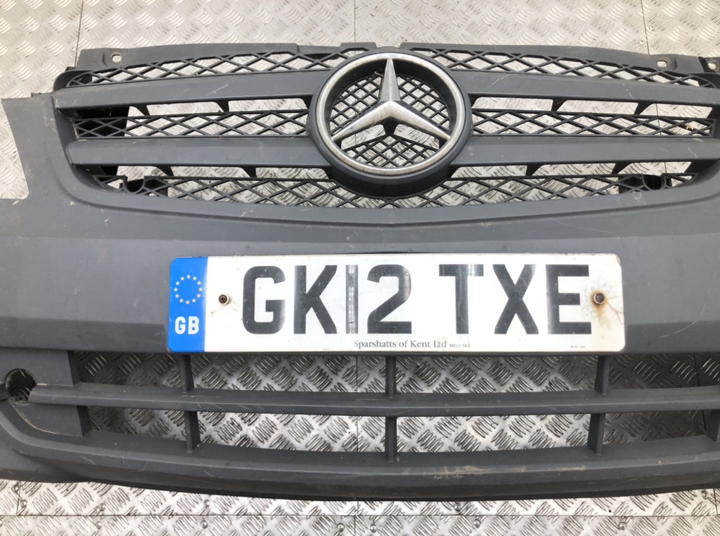 Бампер передний для Mercedes Vito W639, 2012 г. 2.2 CDi дизель б/у — фото 6