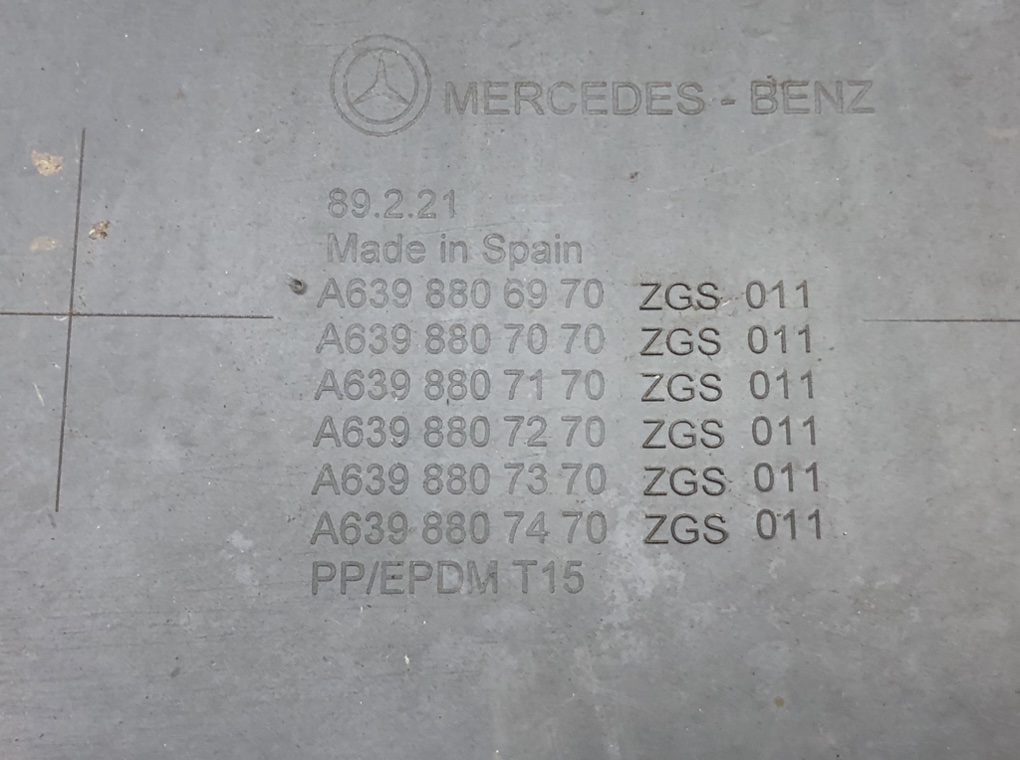 Бампер передний для Mercedes Vito W639, 2012 г. 2.2 CDi дизель б/у — фото 13