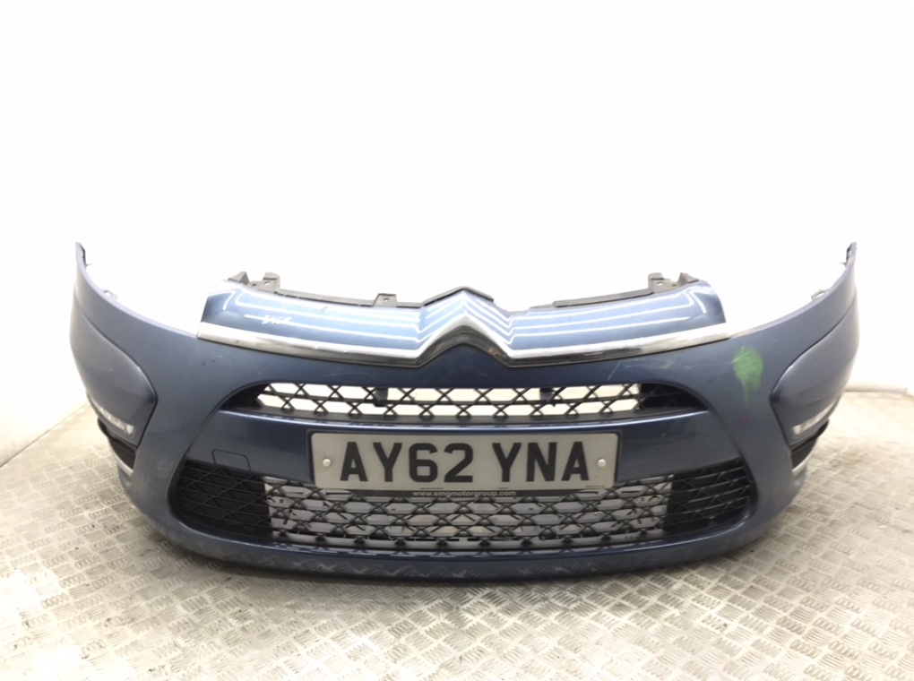 Бампер передний для Citroen C4 Picasso, 2013 г. 1.6 HDi дизель б/у