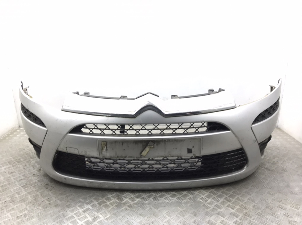 Бампер передний для Citroen C4 Grand Picasso, 2011 г. 1.6 HDi дизель б/у