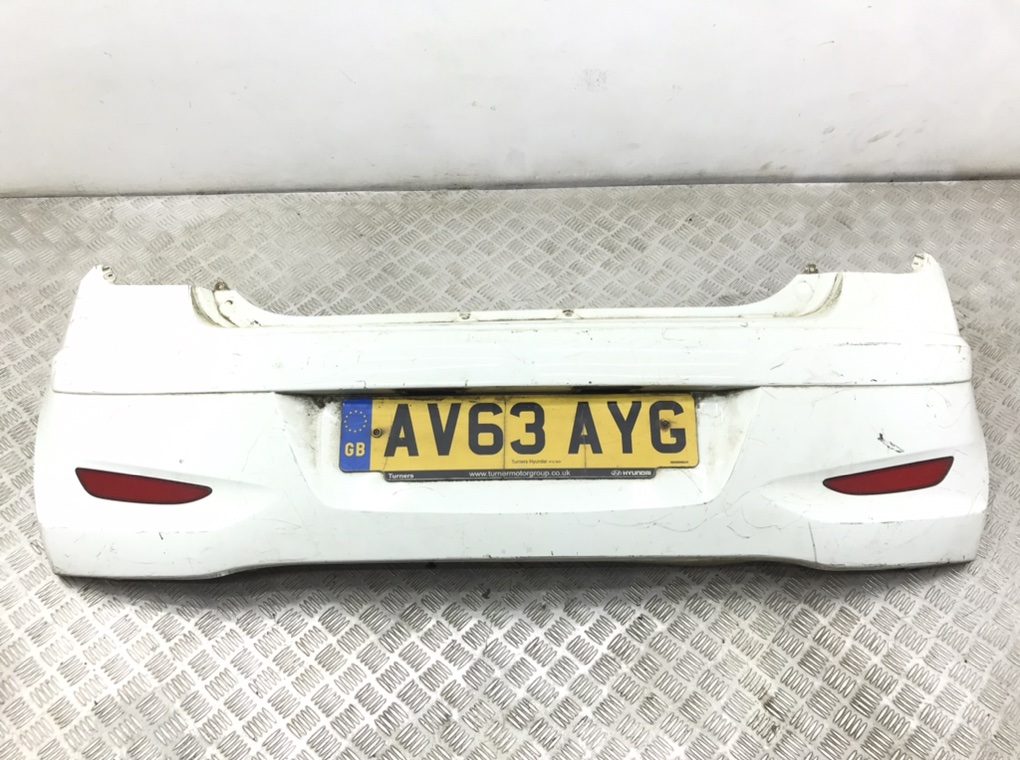 Бампер задний для Hyundai i10, 2013 г. 1.2 i бензин б/у