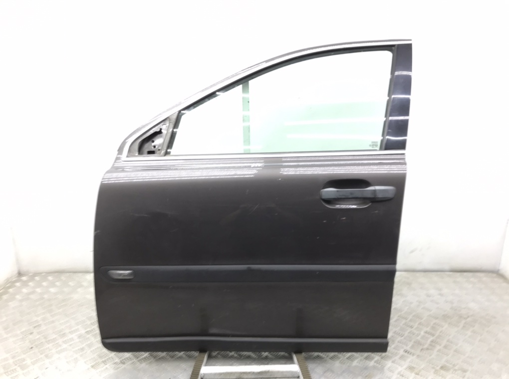 Дверь передняя левая для Volvo XC90, 2005 г. 2.4 D5 дизель б/у