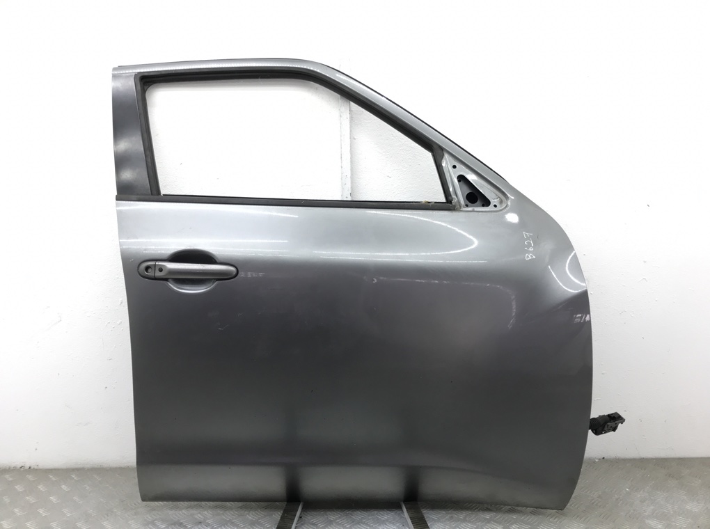 Дверь передняя правая для Nissan Juke, 2016 г. 1.2 Ti бензин б/у