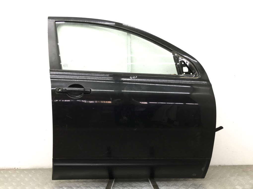 Дверь передняя правая для Nissan Qashqai+2, 2013 г. 1.6 DCi дизель б/у