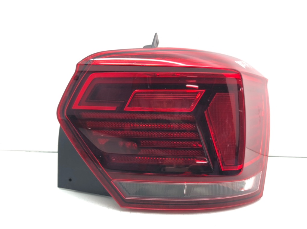 Фонарь задний правый для Volkswagen Polo, 2020 г. 1.0 Ti бензин б/у