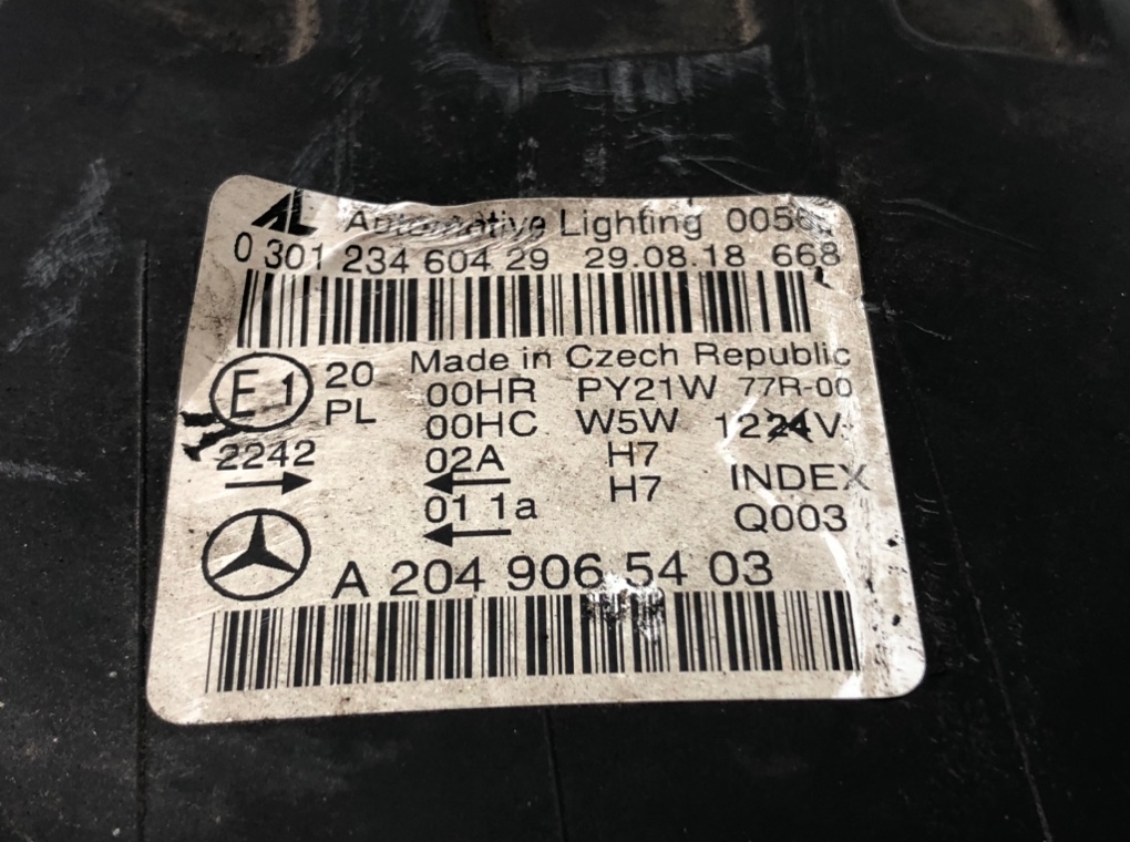 Фара правая для Mercedes C W204, 2008 г. 2.2 CDi дизель б/у — фото 6