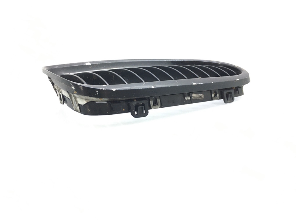 Решетка радиатора для BMW 3 E90/E91/E92/E93, 2005 г. 2.5 i бензин б/у — фото 3