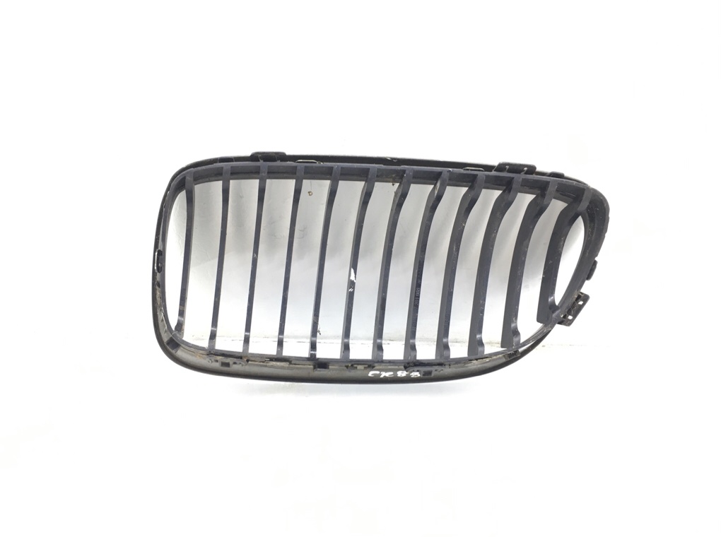 Решетка радиатора для BMW 3 E90/E91/E92/E93, 2005 г. 2.5 i бензин б/у — фото 4