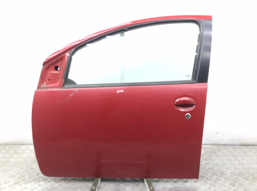 Дверь передняя левая для Toyota Aygo, 2013 г. 1.0 i бензин б/у