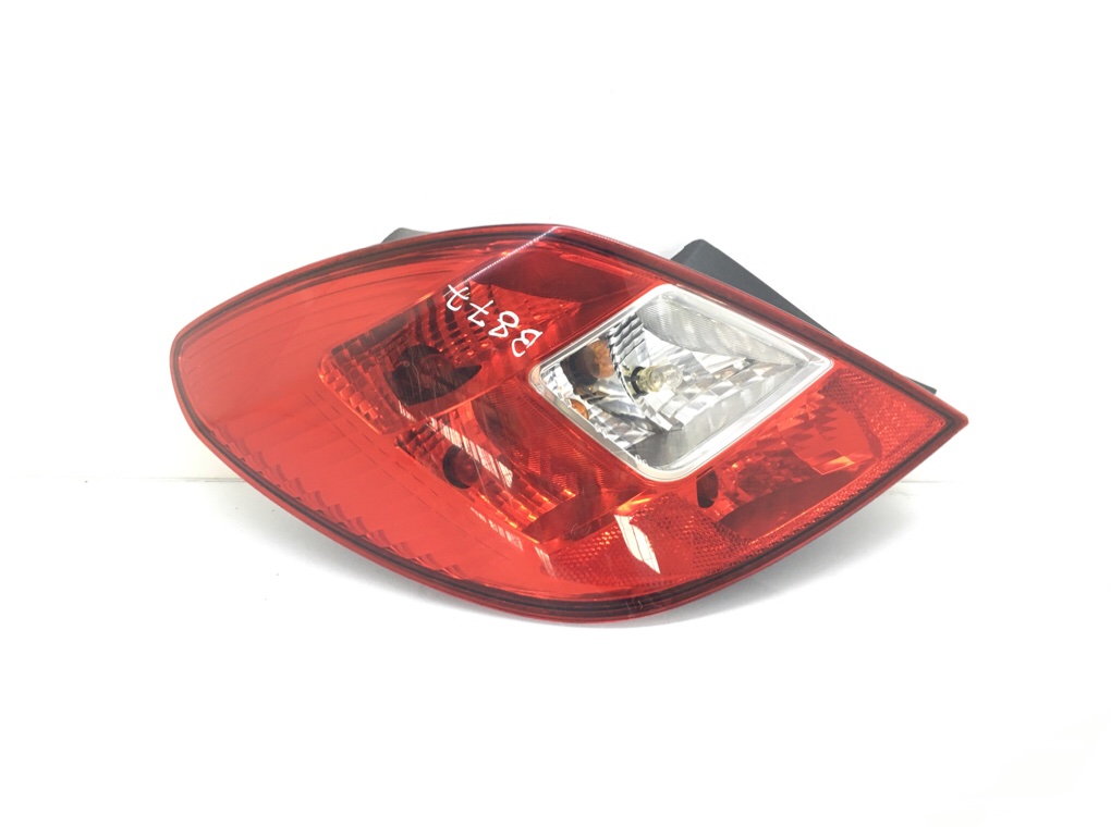 Фонарь задний левый для Opel Corsa, 2011 г. 1.3 CDTi дизель б/у