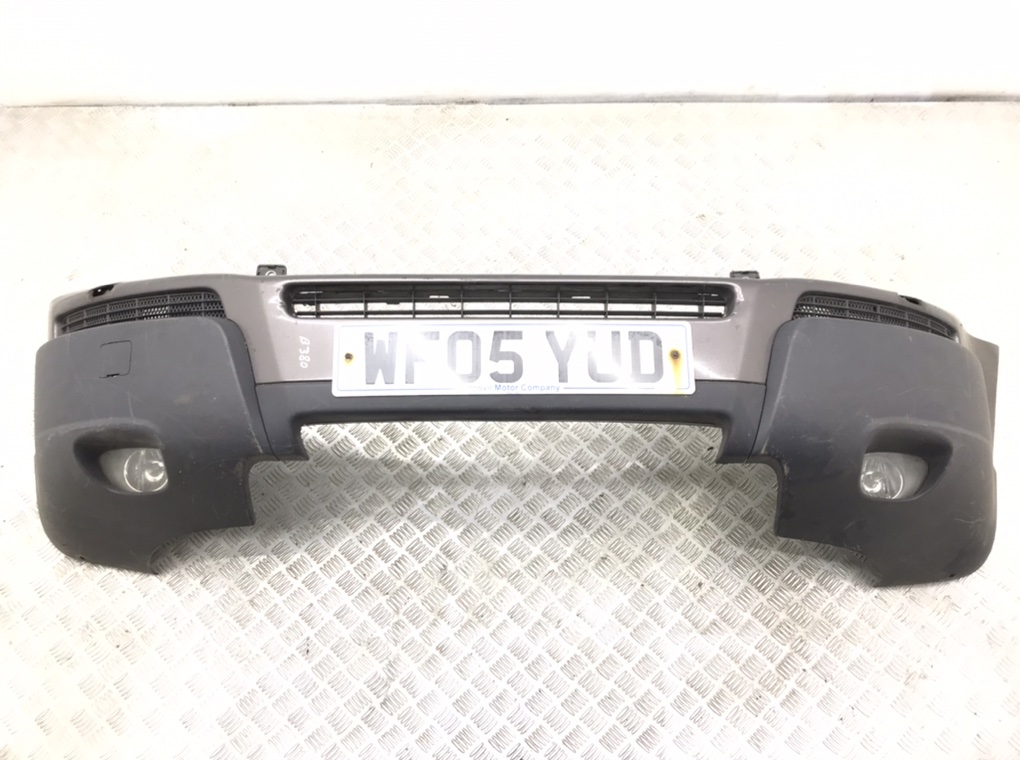 Бампер передний для Volvo XC90, 2005 г. 2.4 D5 дизель б/у