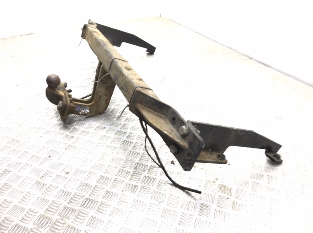 Прицепное устройство (фаркоп) для Ford Maverick, 2002 г. 2.0 i бензин б/у — фото 4