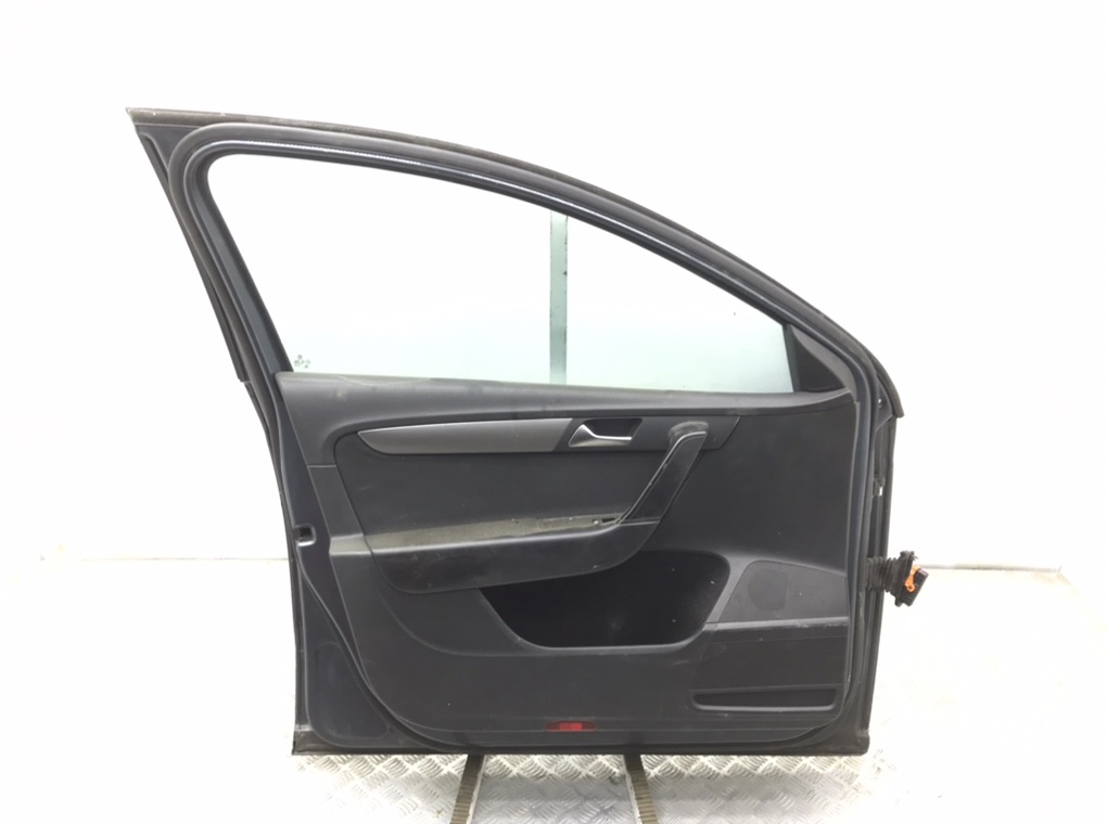 Дверь передняя левая для Volkswagen Passat, 2012 г. 1.6 TDi дизель б/у — фото 2