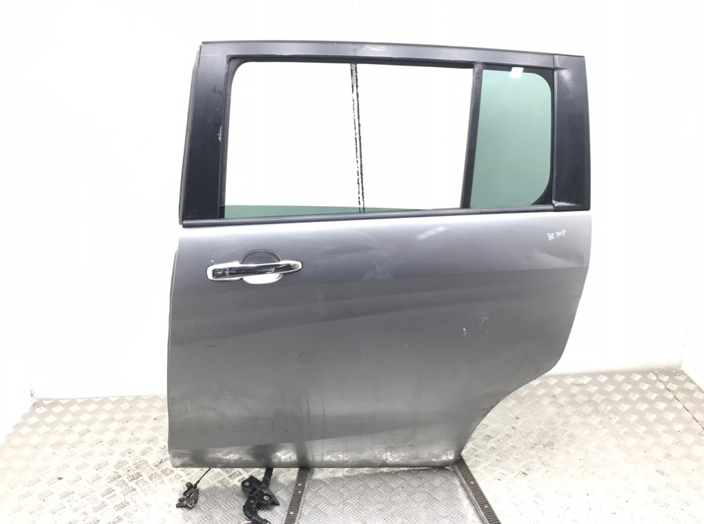 Дверь задняя распашная левая для Mazda 5, 2014 г. 1.6 TD дизель б/у