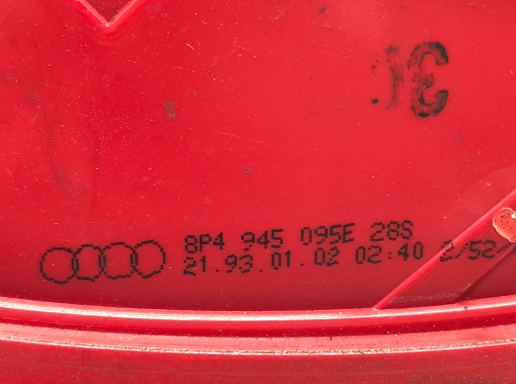 Фонарь задний левый для Audi A3, 2010 г. 1.4 TFSI бензин б/у — фото 5