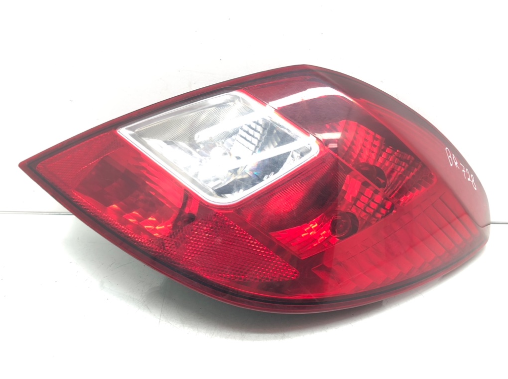Фонарь задний правый для Opel Corsa, 2010 г. 1.4 i бензин б/у