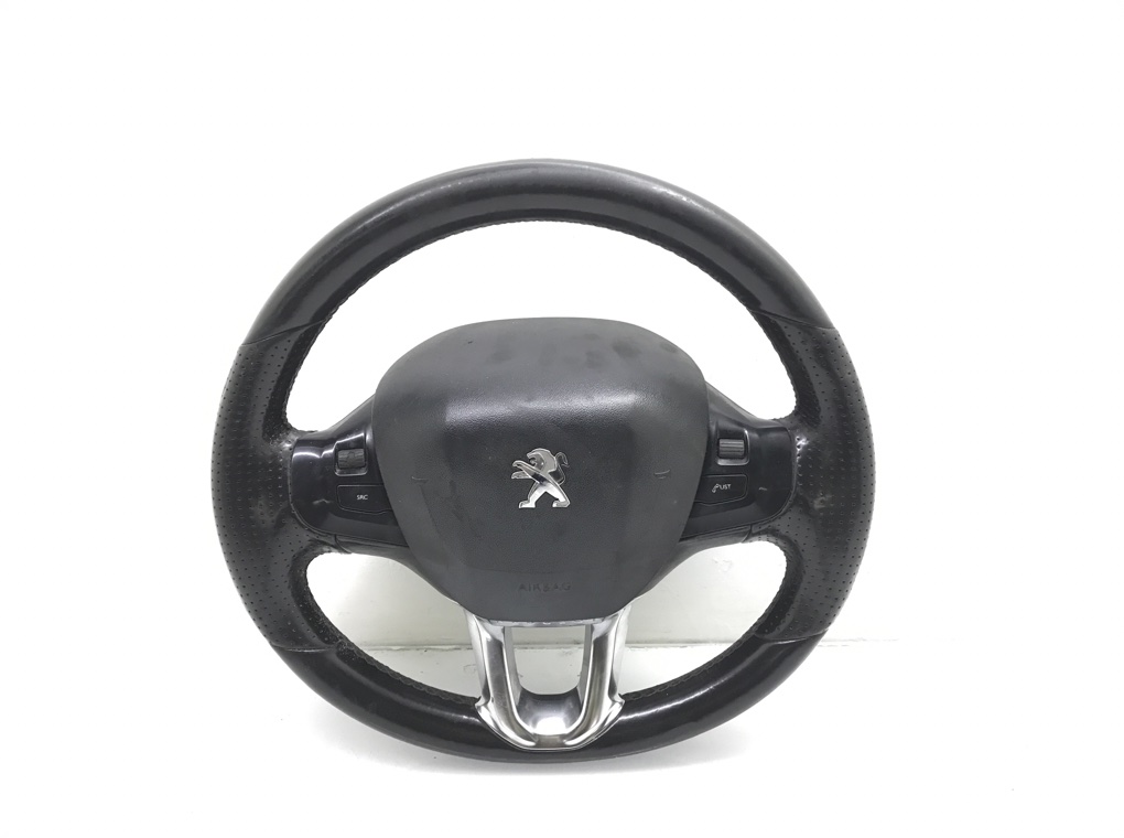 Руль для Peugeot 208, 2012 г. 1.4 i бензин б/у