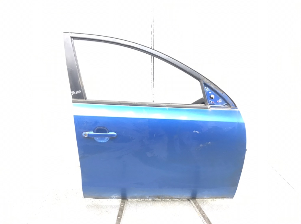 Дверь передняя правая для Hyundai i30, 2010 г. 1.6 CRDi дизель б/у