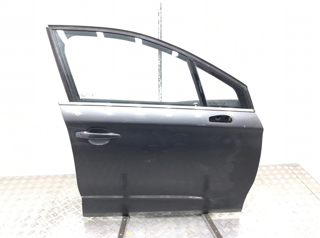 Дверь передняя правая для Citroen C4, 2013 г. 1.6 HDi дизель б/у