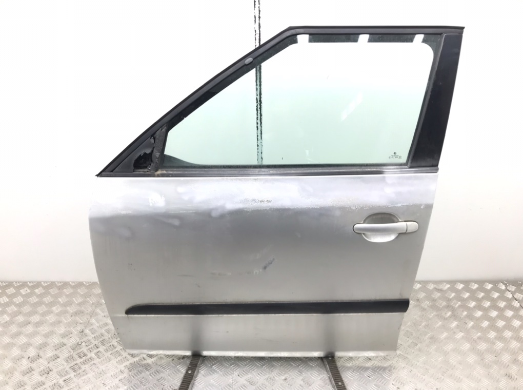 Дверь передняя левая для Skoda Fabia, 2009 г. 1.4 TDi дизель б/у