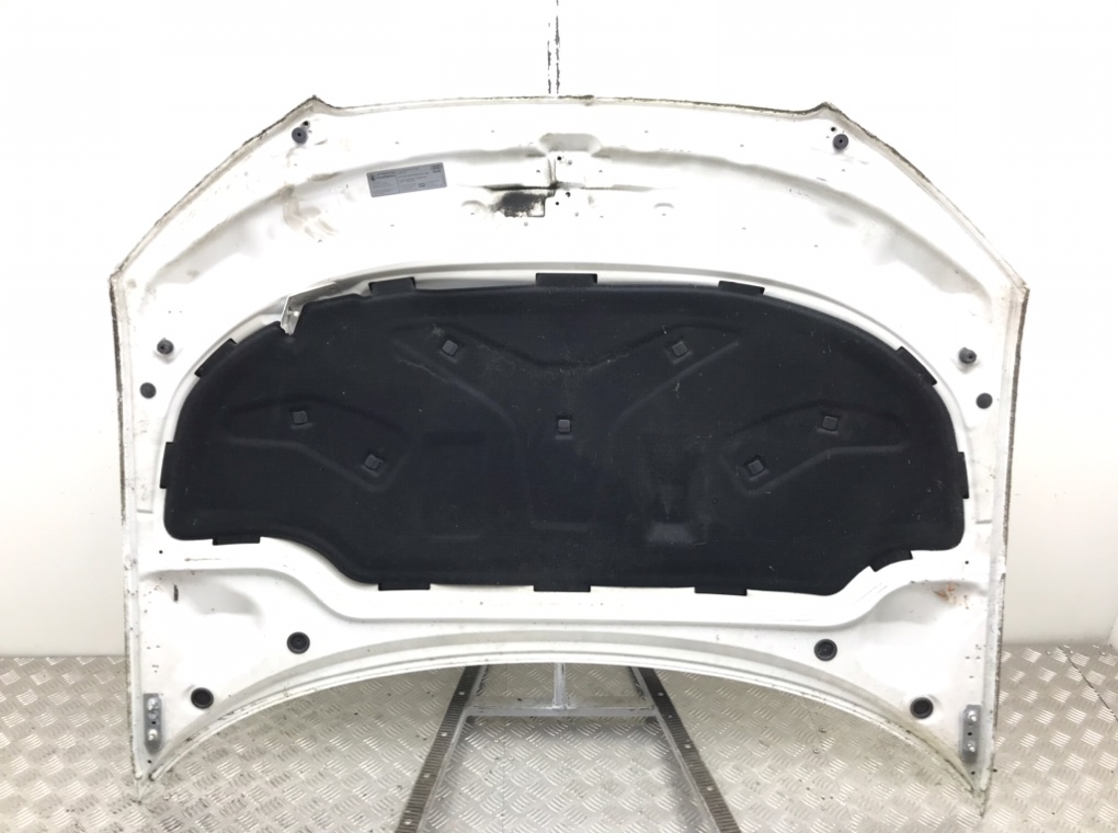 Капот для Audi A3, 2010 г. 1.4 TFSI бензин б/у — фото 2