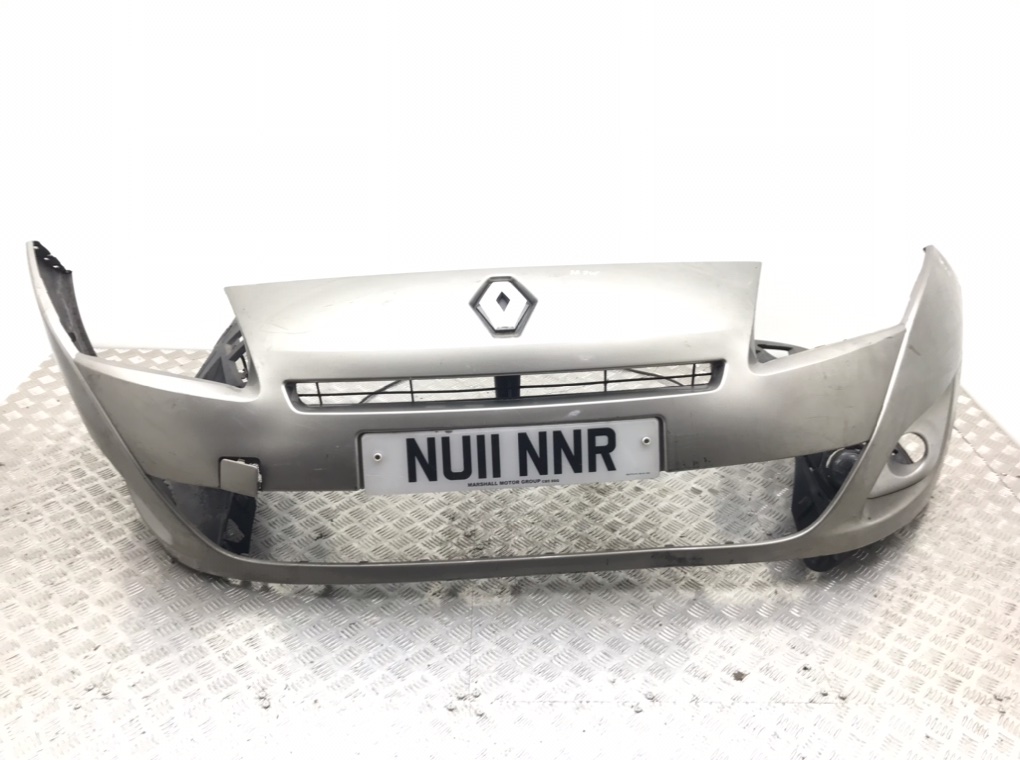 Бампер передний для Renault Grand Scenic, 2011 г. 1.6 i бензин б/у