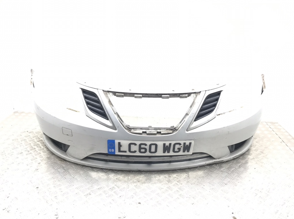 Бампер передний для Saab 9-3, 2010 г. 1.9 CDTi дизель б/у