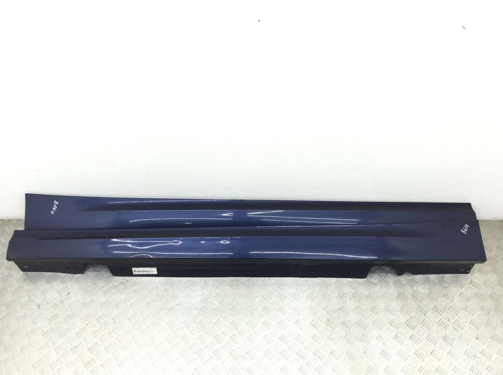 Накладка на порог для BMW 3 E90/E91/E92/E93, 2011 г. 2.0 TD дизель б/у