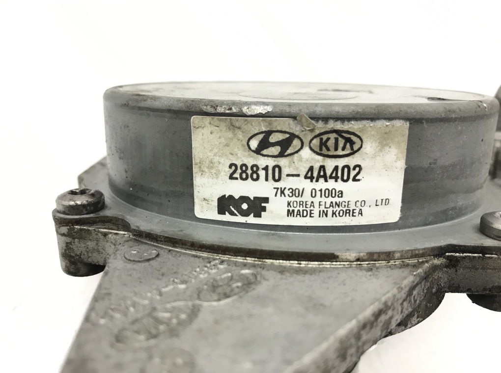 Насос вакуумный для Kia Sorento, 2009 г. 2.5 CRDi дизель б/у — фото 5