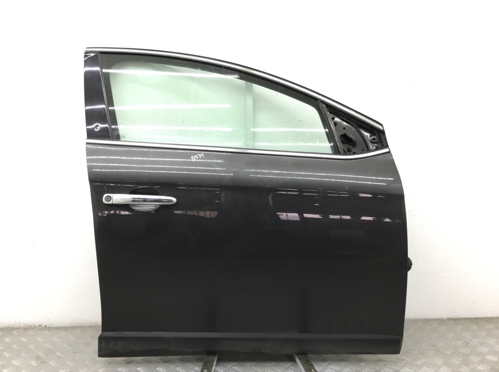 Дверь передняя правая для Chrysler Delta, 2012 г. 1.6 JTD дизель б/у