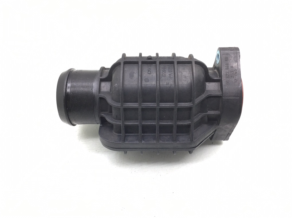 Патрубок интеркулера для Citroen C4 Picasso, 2013 г. 1.6 HDi дизель б/у — фото 3