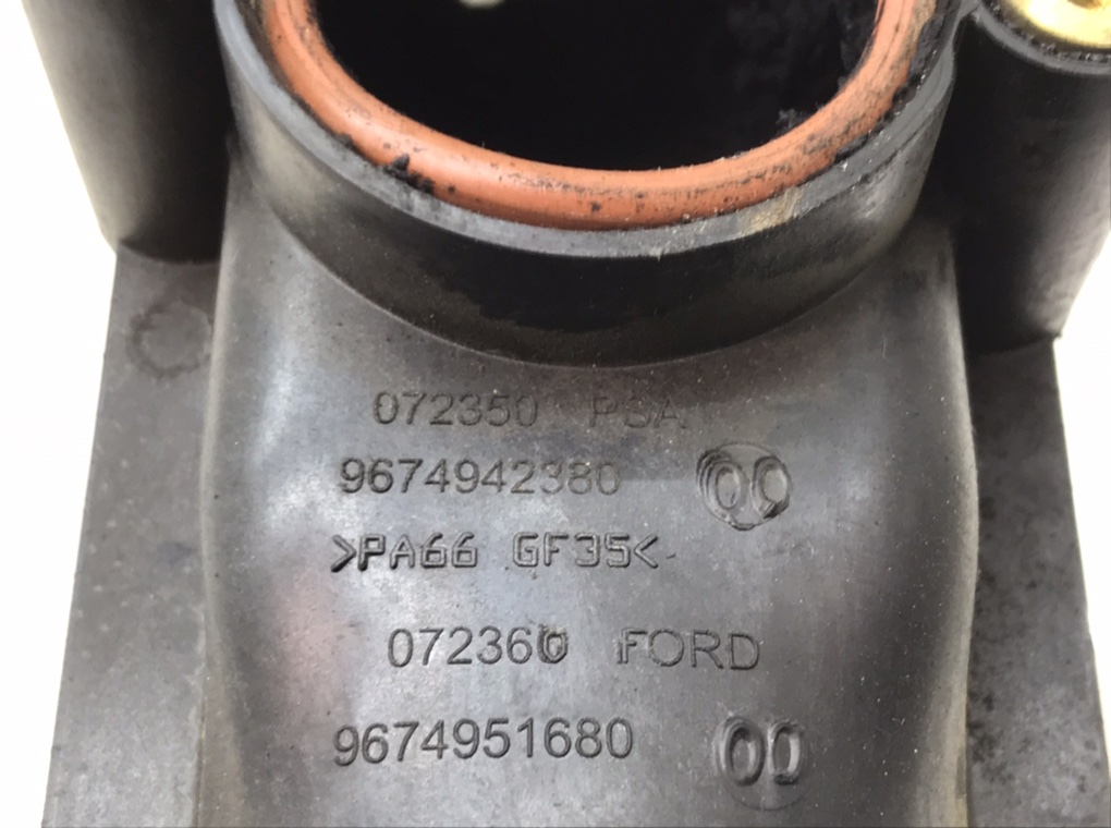 Патрубок впускного коллектора для Ford Focus, 2015 г. 1.5 TDCi дизель б/у — фото 5