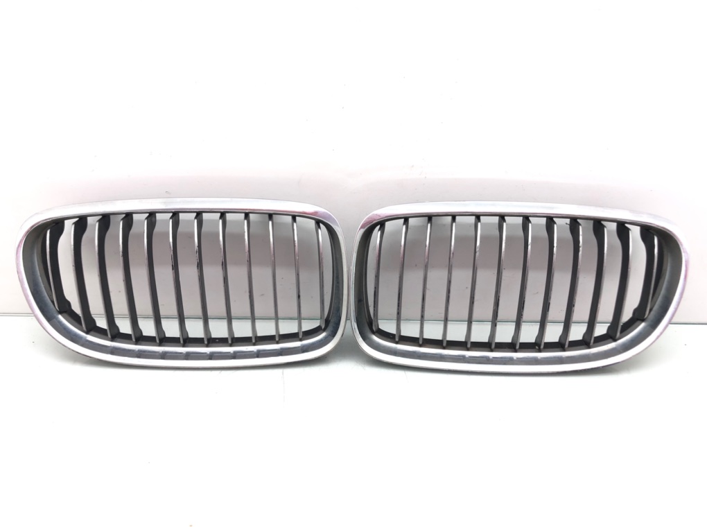 Решетка радиатора для BMW 3 E90/E91/E92/E93, 2009 г. 3.0 i бензин б/у