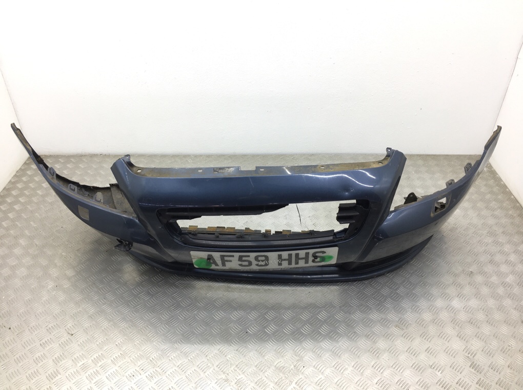 Бампер передний для Volvo S40, 2009 г. 1.6 D дизель б/у — фото 2