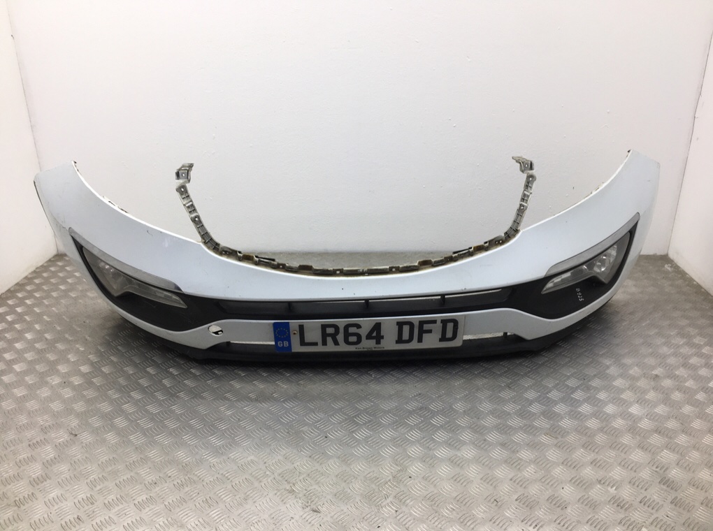 Бампер передний для Kia Sportage, 2014 г. 1.7 CRDi дизель б/у
