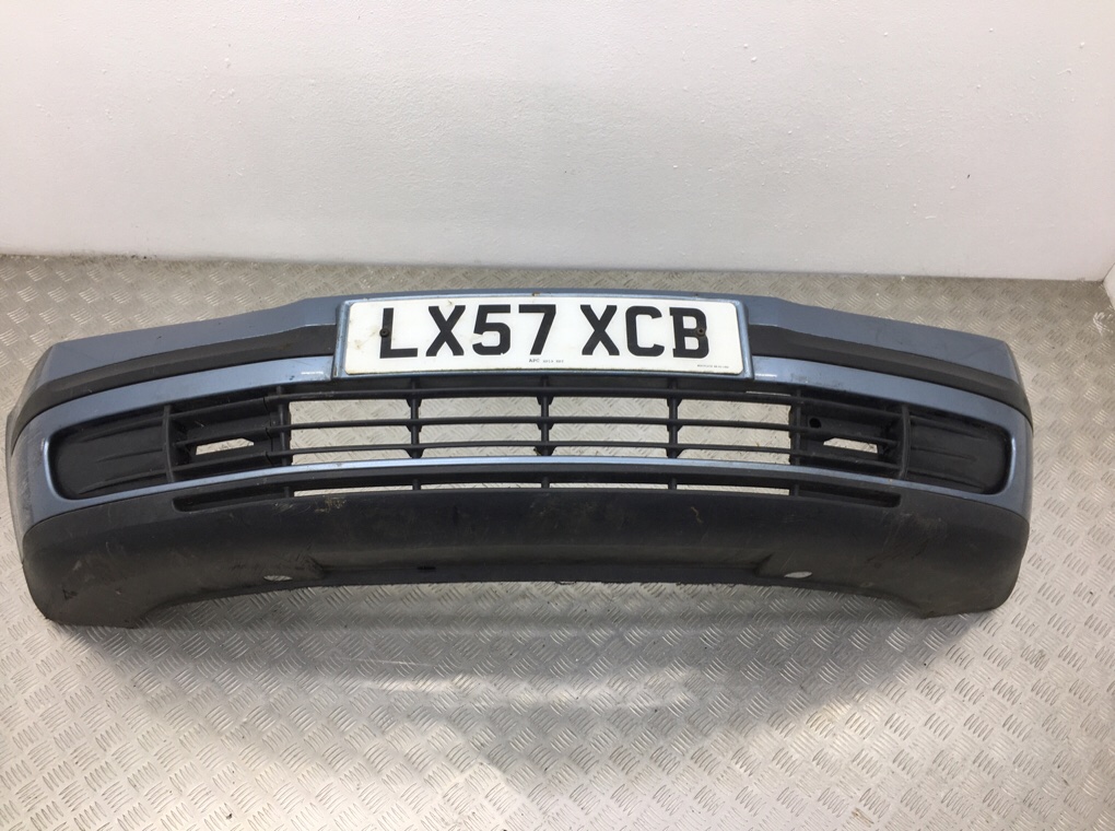 Бампер передний для Skoda Octavia, 2007 г. 1.9 TDi дизель б/у