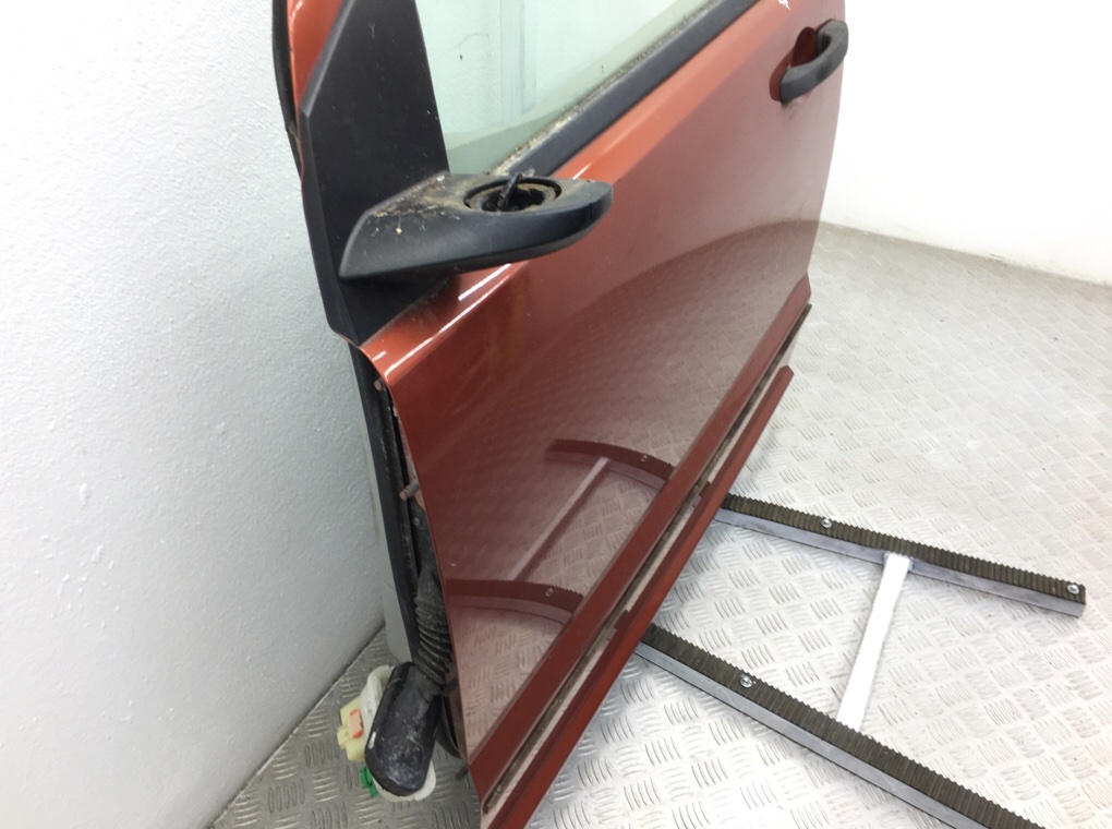 Дверь передняя левая для Dodge Caliber, 2006 г. 2.0 CRD дизель б/у — фото 3