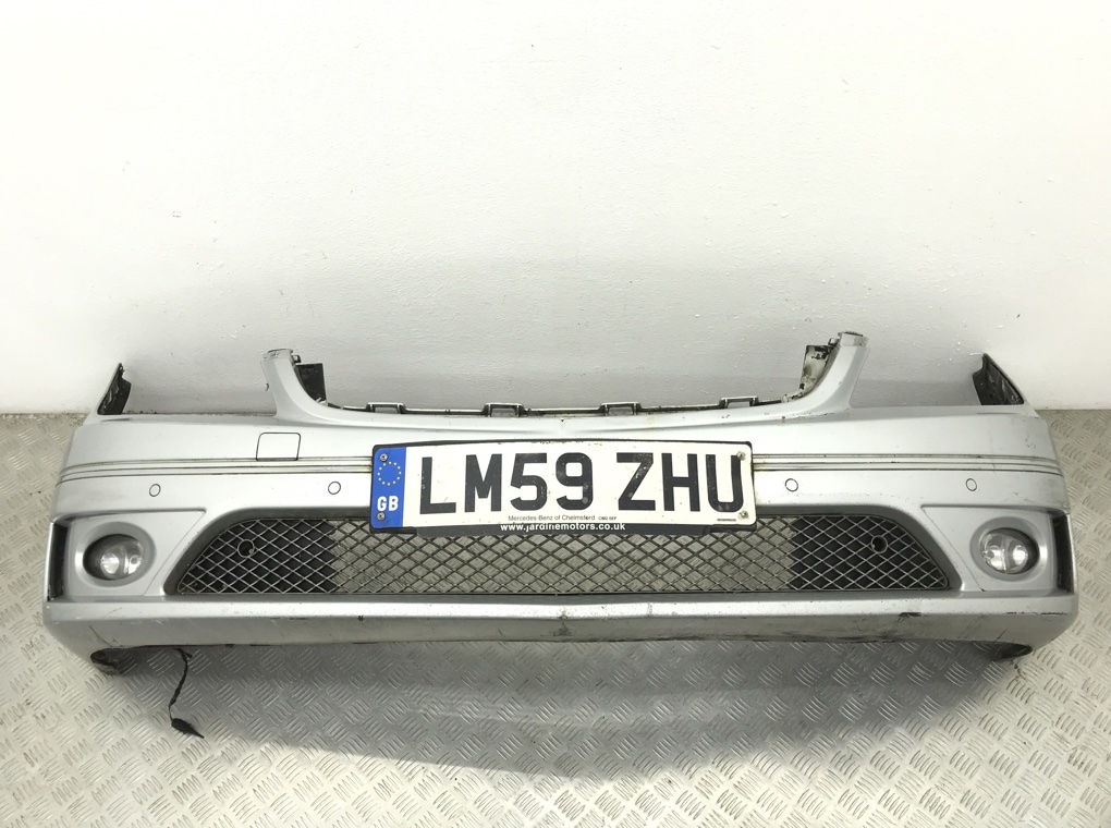 Бампер передний для Mercedes CLC CL203, 2009 г. 2.2 CDi дизель б/у