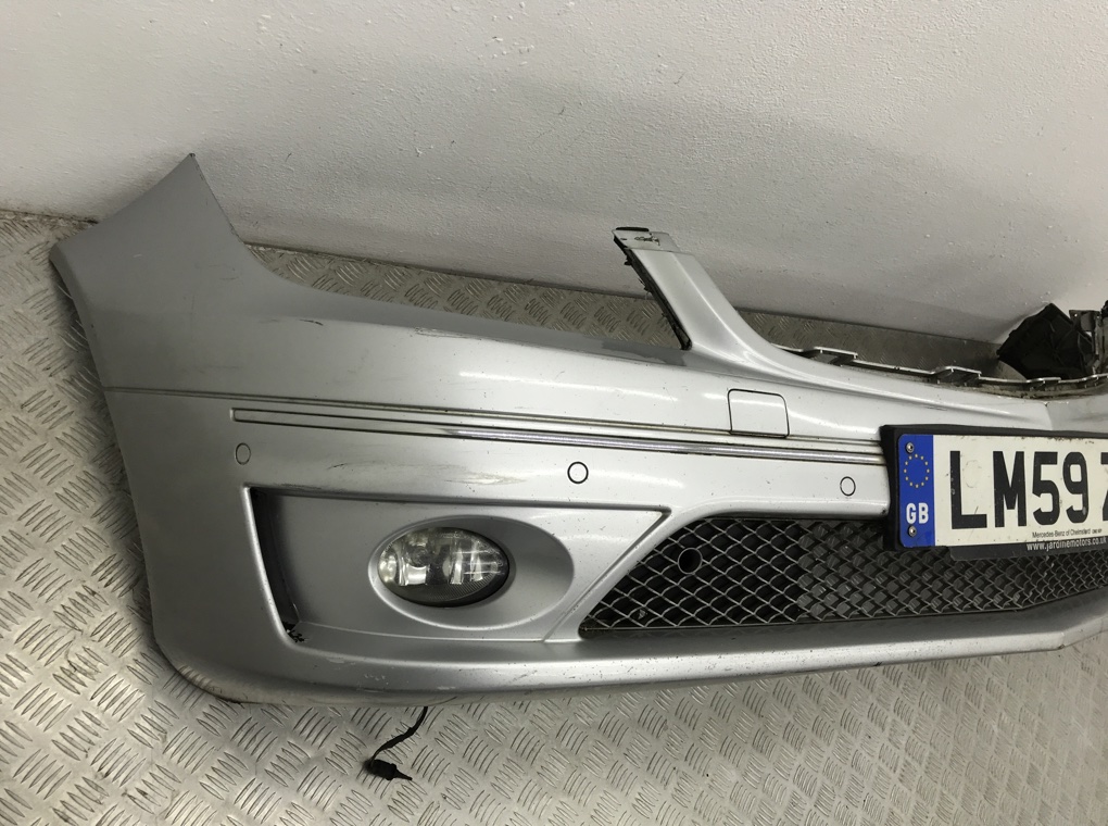 Бампер передний для Mercedes CLC CL203, 2009 г. 2.2 CDi дизель б/у — фото 3
