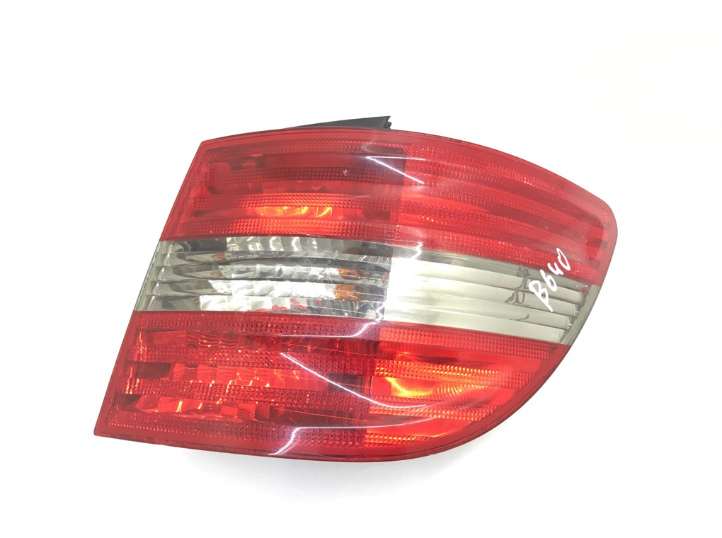 Фонарь задний правый для Mercedes B W245, 2006 г. 1.5 i бензин б/у