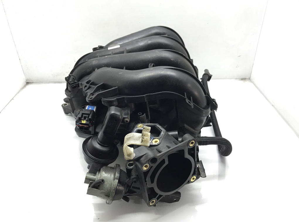 Коллектор впускной для Mazda 5, 2008 г. 2.0 i бензин б/у — фото 2