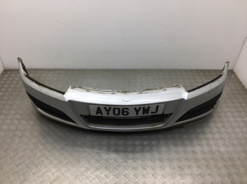 Бампер передний для Opel Astra, 2006 г. 1.4 i бензин б/у — фото 2