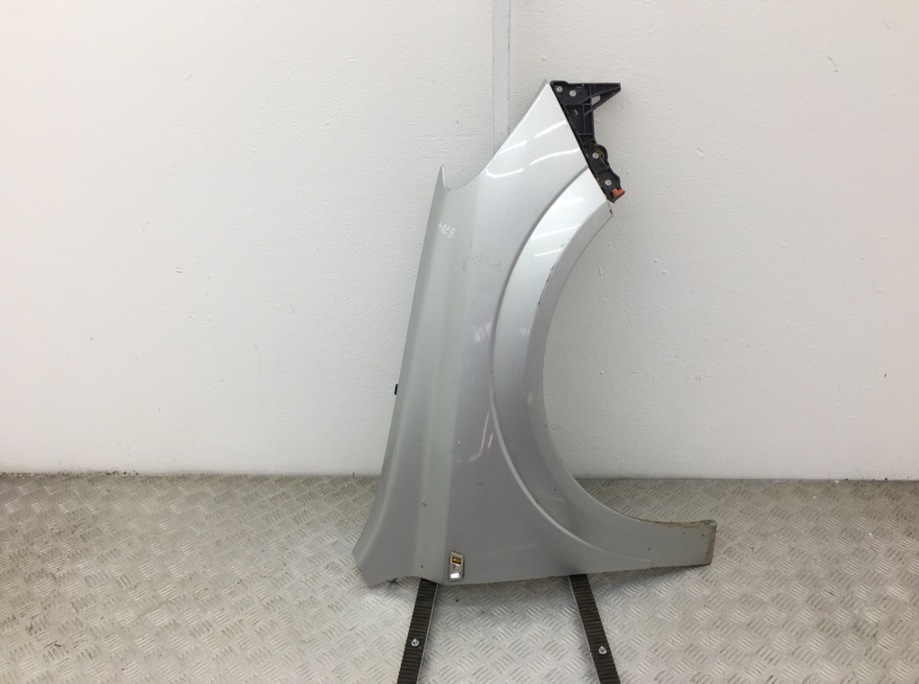 Крыло переднее правое для Opel Astra, 2008 г. 1.3 CDTi дизель б/у